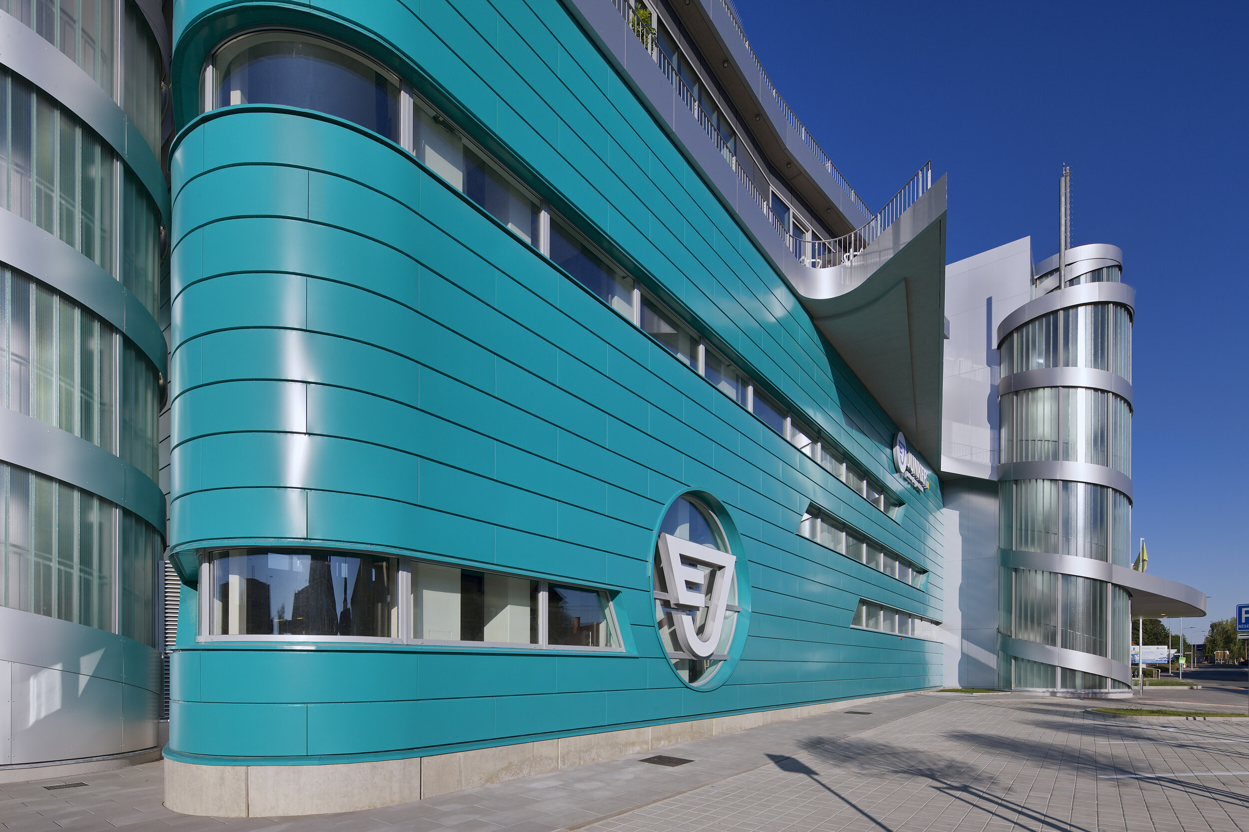 junker holice proubrat