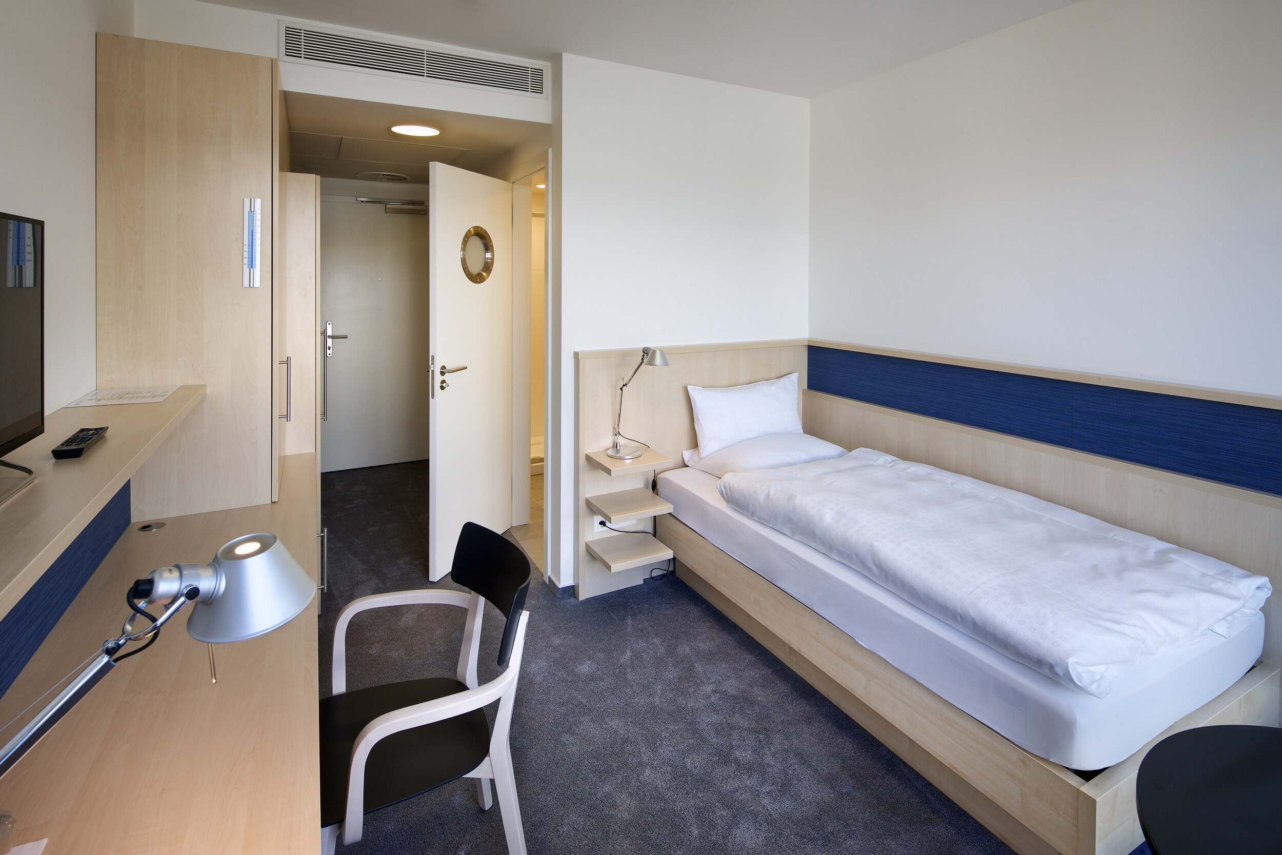 junker holice proubrat